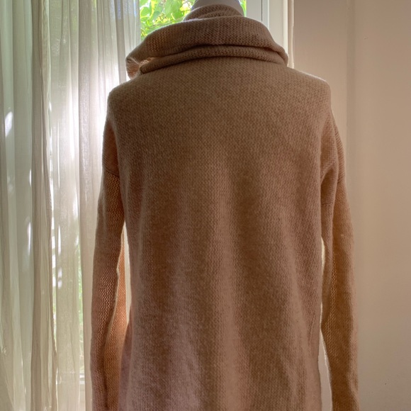 inCASHMERE Women’s Cowel Neck Sweater - Picture 4 of 5